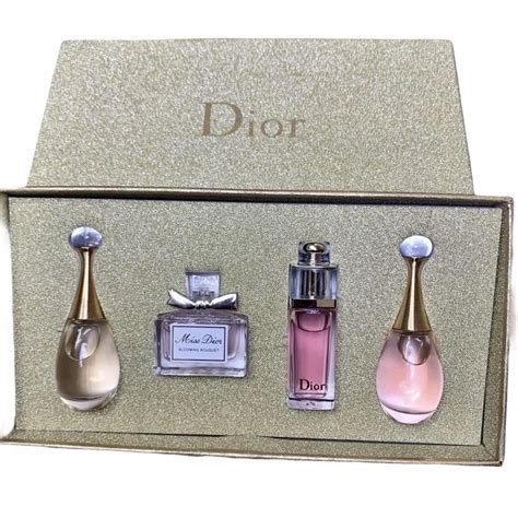 miss dior xmas gift set|dior mini fragrance gift set.